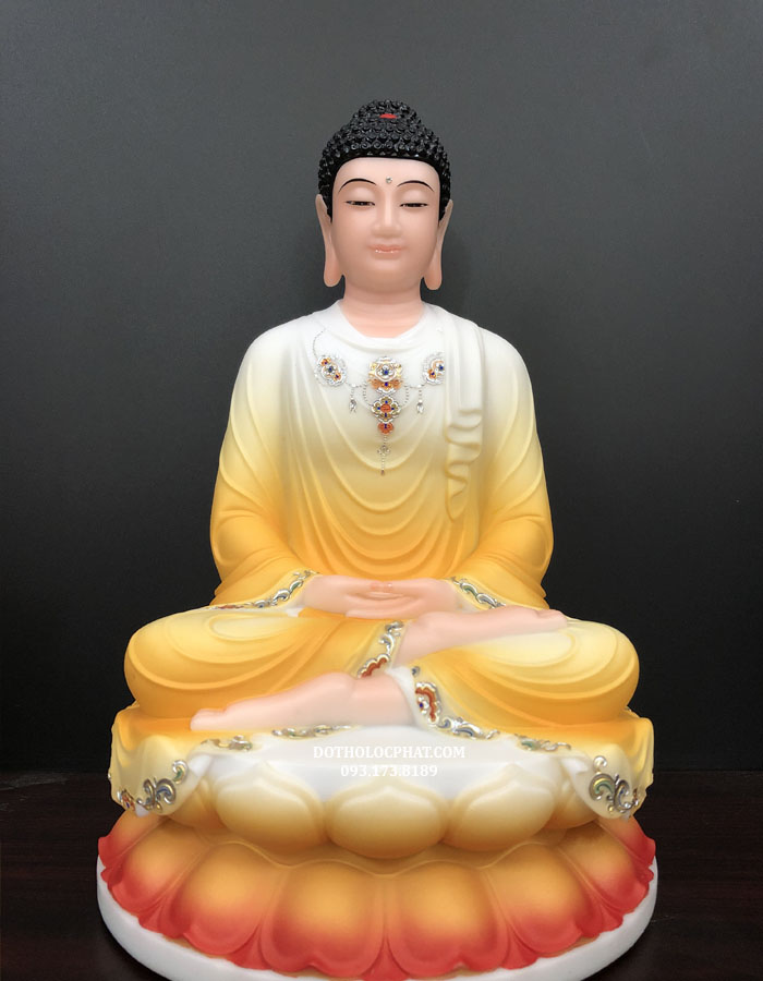 Bạn có thích tượng Phật không? Nếu vậy, bạn sẽ yêu thích tượng Phật Thích Ca với đế đỏ và vẽ gấm vàng. Vật liệu được sử dụng để chế tác tượng là chất lượng cao với thiết kế tuyệt đẹp. Đừng bỏ qua cơ hội sở hữu một tác phẩm nghệ thuật tỉ mỉ đến từng chi tiết này.