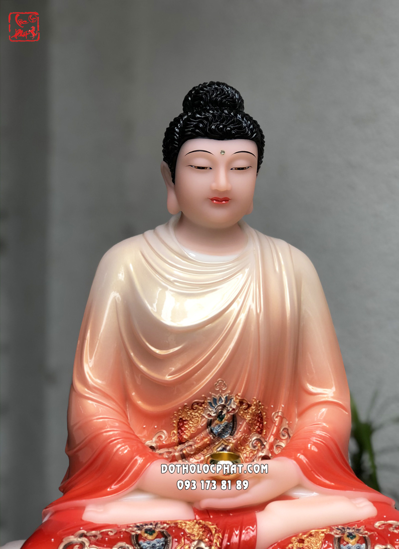 Tượng Phật Thích Ca áo hoa sơn màu đỏ ngồi bệ đá