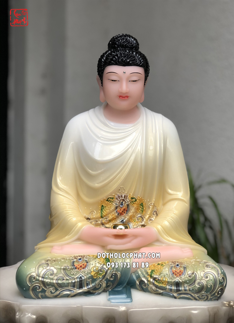 Tượng Phật Thích Ca Mâu Ni vàng áo hoa ngồi bệ đá