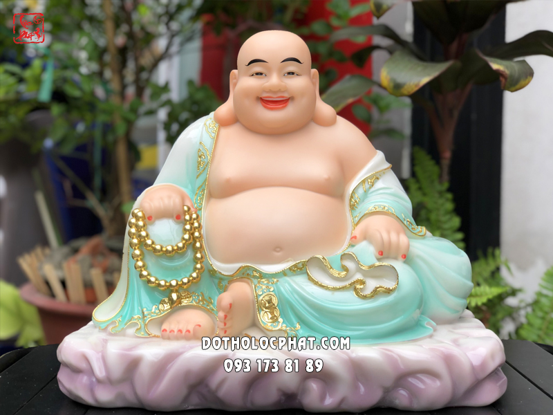 Tượng Phật Di Lặc ngồi bệ đá áo xanh viền vàng tràng hạt